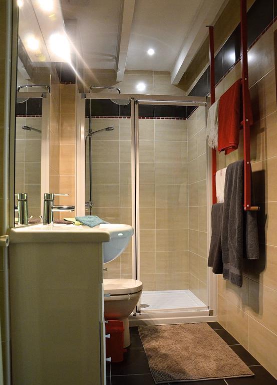 Le Vieux Noyer Bed & Breakfast Saint-Maurice-de-Tavernole Room photo